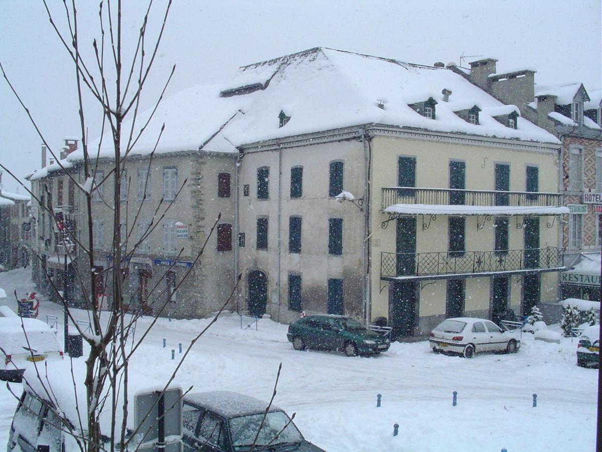 Marie Maxi 2 Adultes Et 2 Enfants - Linge Toilette Et Literie Et Menage Inclus Dans Le Tarif Apartment Laruns Exterior foto